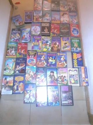 Colección VHS Infantiles Disney Precio Negociable!