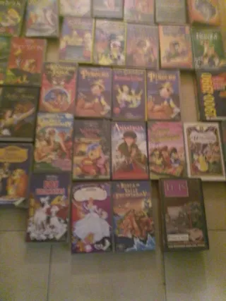 Colección VHS Infantiles Disney Precio Negociable!