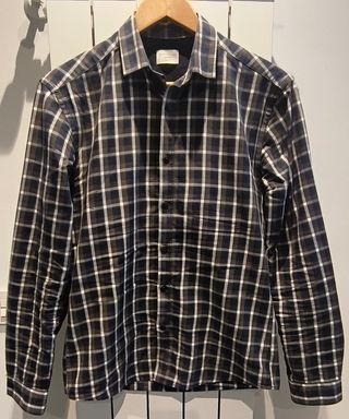 Camisa de cuadros marrón y verde