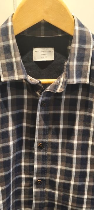 Camisa de cuadros marrón y verde