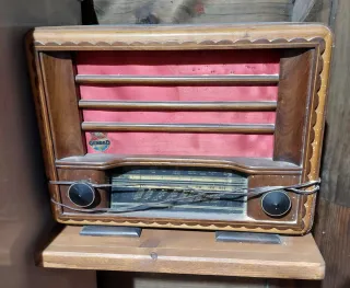 Radio Antigua GENRAD Madera