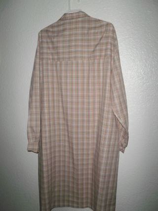 BATA MUJER DE ENTRETIEMPO A CUADRITOS. NUEVA