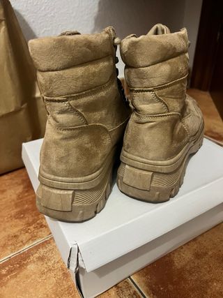 Botas militares beige con plataforma