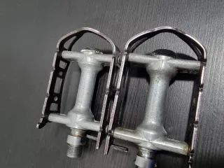 Pedales Campagnolo Super Record + pedales gipiemme