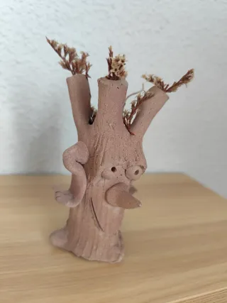Figura árbol artesanal