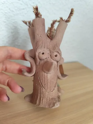 Figura árbol artesanal