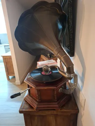 Gramófono His Master's Voice