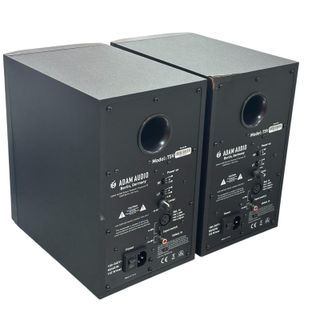 PAREJA DE MONITORES ADAM T5V