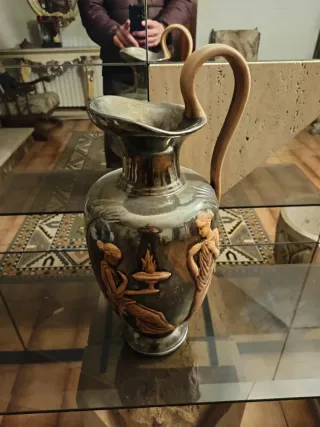 Jarrón decorativo antiguo