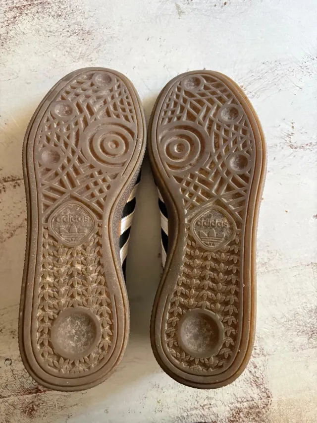 Adidas Spezial Negras