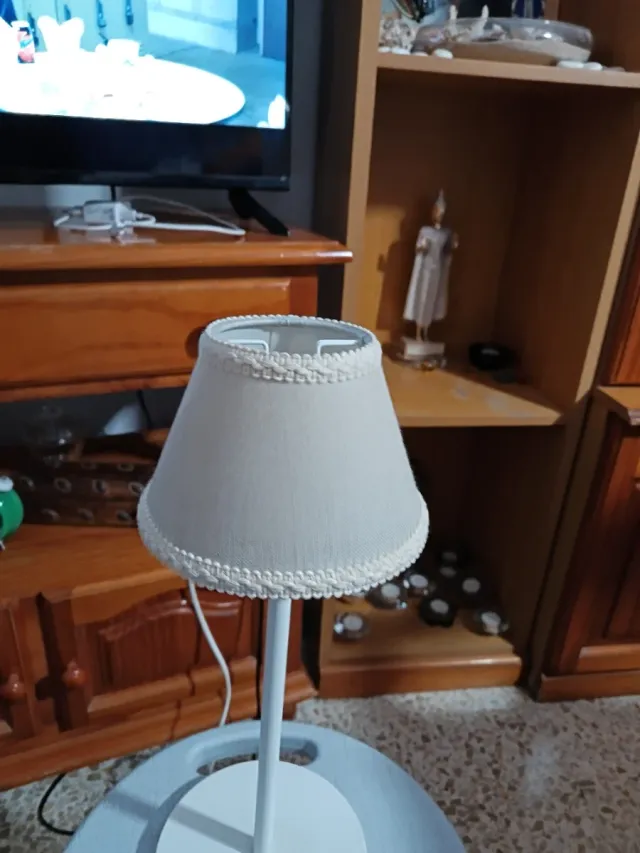 Lámpara de mesa tela y plástico e Hierro