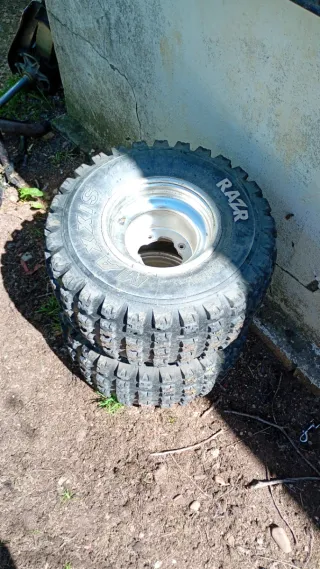 Neumáticos MAXXIS RAZR para Quad (2 unidades)