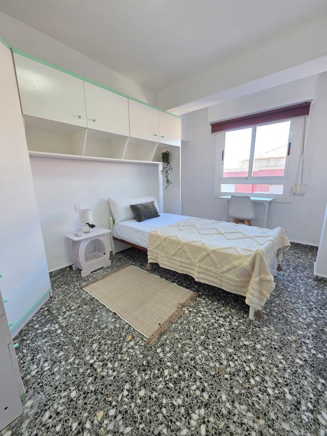 Habitaciones INDIVIDUALES en PETRER