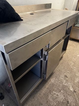 Mueble cafetero para cafeterías