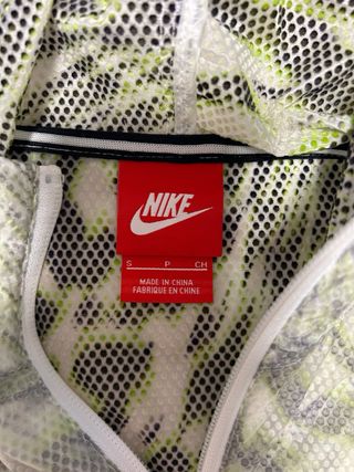 Cortavientos Nike mujer