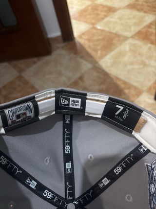 Gorra New Era Yankees Semicurva Gris