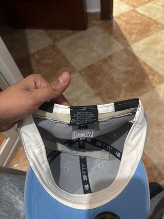 Gorra New Era Yankees Semicurva Gris