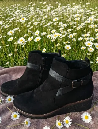 Botines piel Ante negros con cuña Talla 40