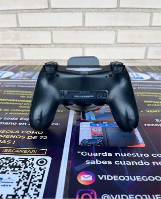 PS4 Pro 1TB Negra + PES 2018
