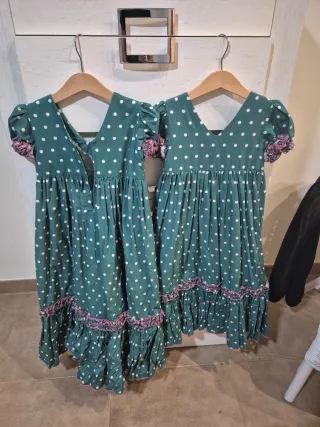 Trajes de flamenca niña verde y rosa