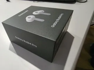 Samsung Galaxy Buds4 Pro a estrenar