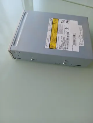 Grabadora DVD RW Interna marca NEC