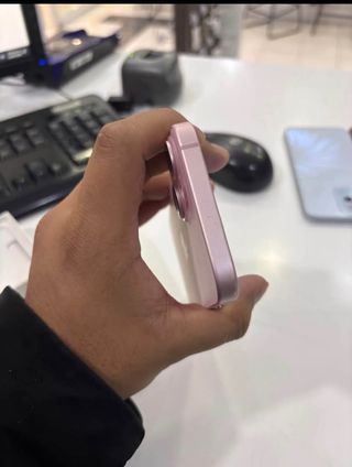 iPhone 15 Rosa