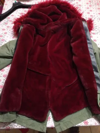 Giubbotto donna con cappuccio in pelliccia