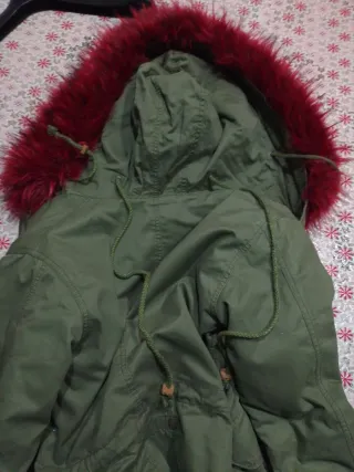 Giubbotto donna con cappuccio in pelliccia