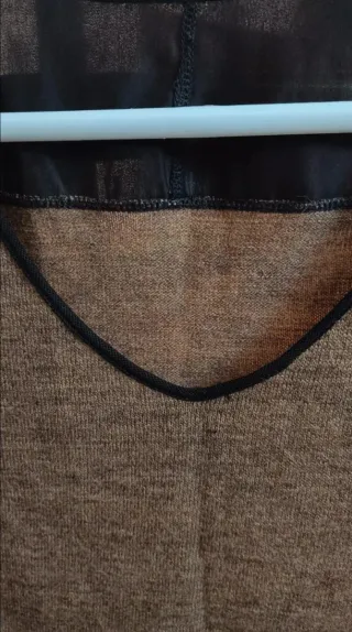 Camiseta XL Marrón y Negra