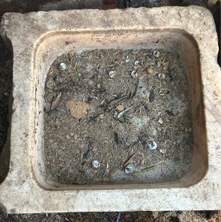 Lavatório de pedra antigo