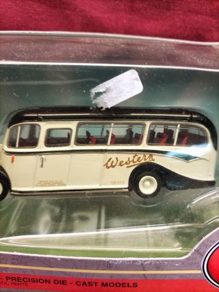 Autocarro Bedford OB Colecionável