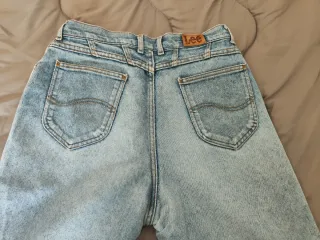 Pantalones vaqueros Lee desgastados