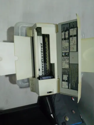 Impresora y escáner con cables