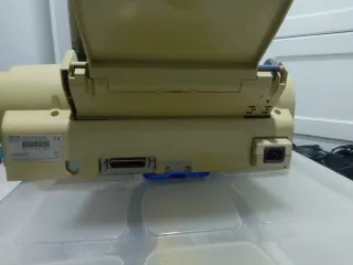 Impresora y escáner con cables