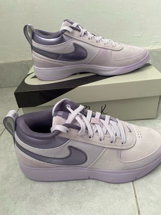 Zapatillas Nike Baloncesto Moradas Blancas Nuevas