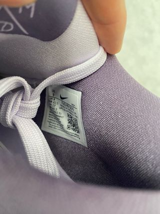 Zapatillas Nike Baloncesto Moradas Blancas Nuevas