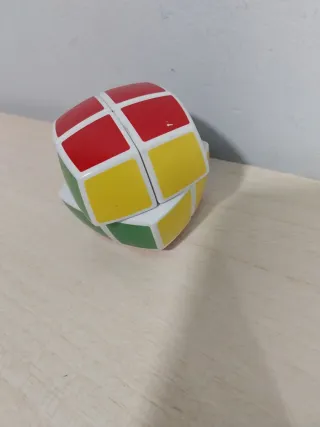 Cubo Mágico 2x2 con Símbolo
