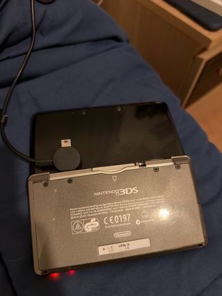 Nintendo 3DS Nera + Caricatore + Lego City