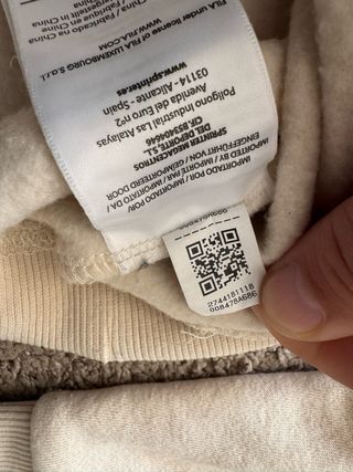 Sudadera Fila Beige con Cordones Rojos