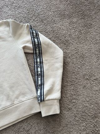 Sudadera Fila Beige con Cordones Rojos