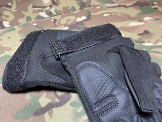 Guantes tácticos negros con protección talla M