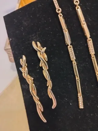 Orecchini pendenti dorati