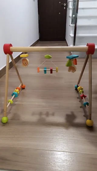 Gimnasio Bebé Madera Arco Juguetes Colgantes