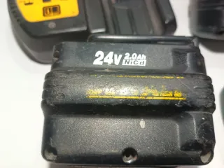 Taladro Dewalt 24V, cargador, 3 batería