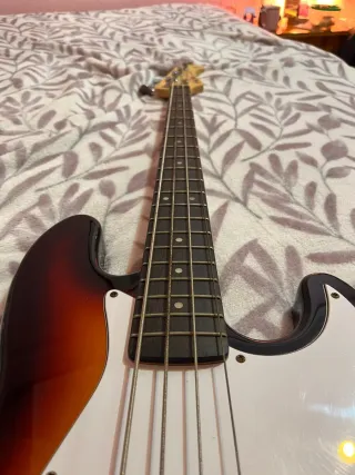 Bajo Eléctrico Harley Benton Sunburst