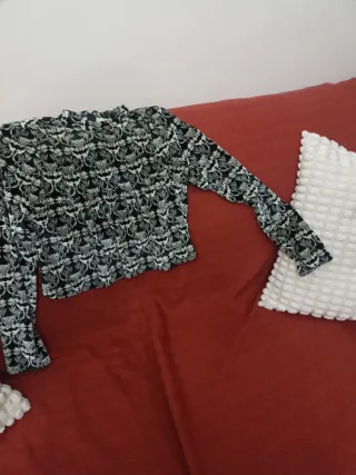 Blusa Zara Estampada Blanco y Negro