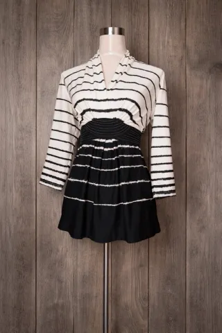 Blusa larga Punto Roma rayas blanco y negro