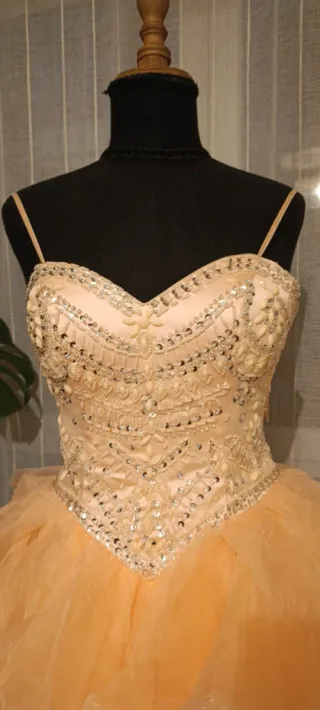 Vestido de XV años color melón
