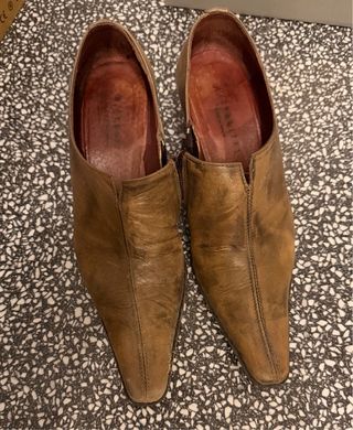 Zapatos estilo antiguo marrones